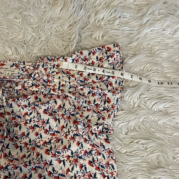 Max Studio | Flutter Sleeve Top - Picture 9 of 12
